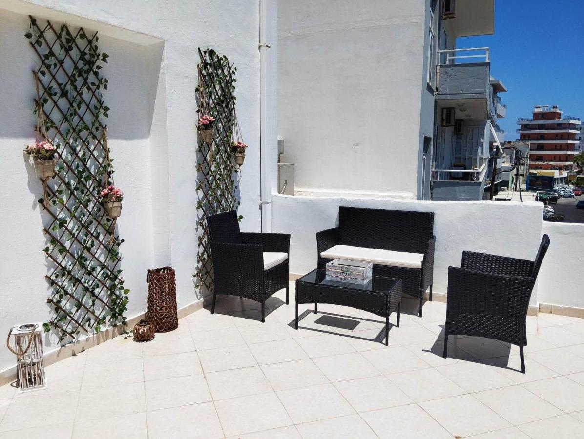 Lilian'S Seaview-Party Street-Youth Studios Rhodes City Εξωτερικό φωτογραφία