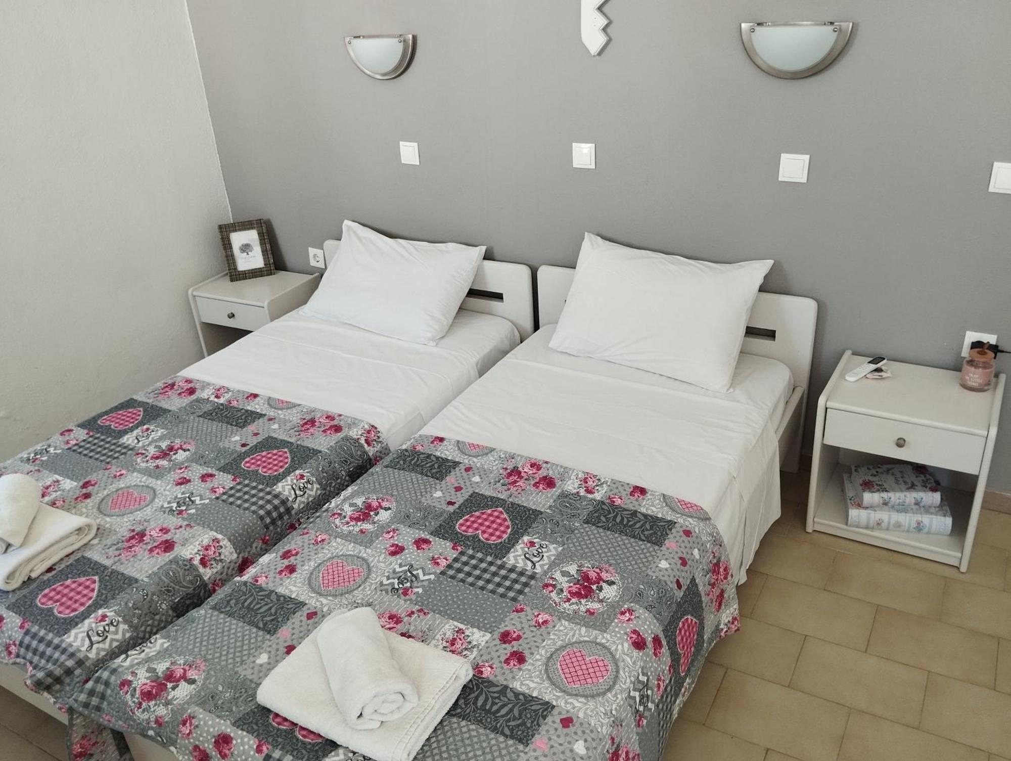 Lilian'S Seaview-Party Street-Youth Studios Rhodes City Εξωτερικό φωτογραφία