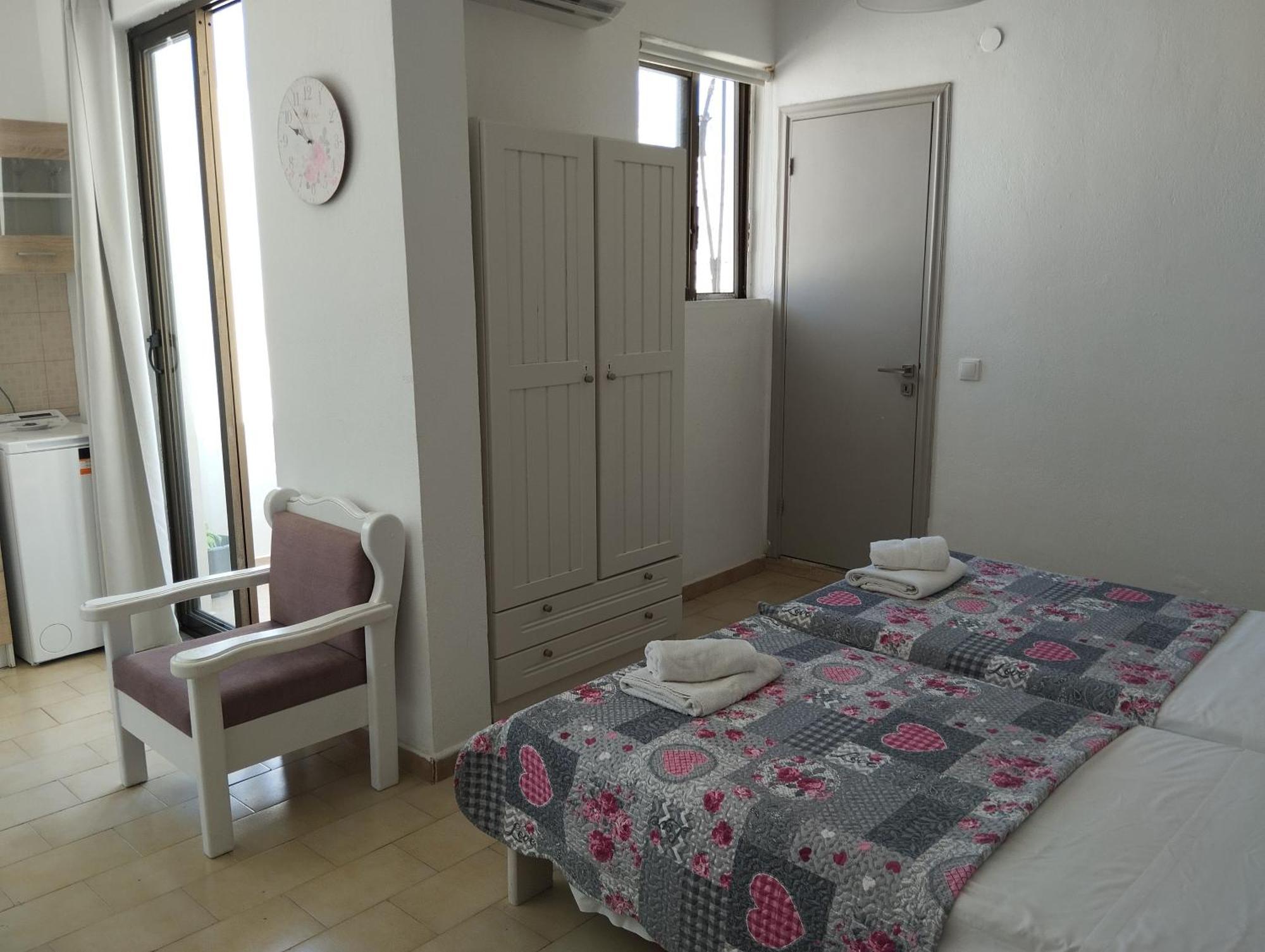 Lilian'S Seaview-Party Street-Youth Studios Rhodes City Εξωτερικό φωτογραφία