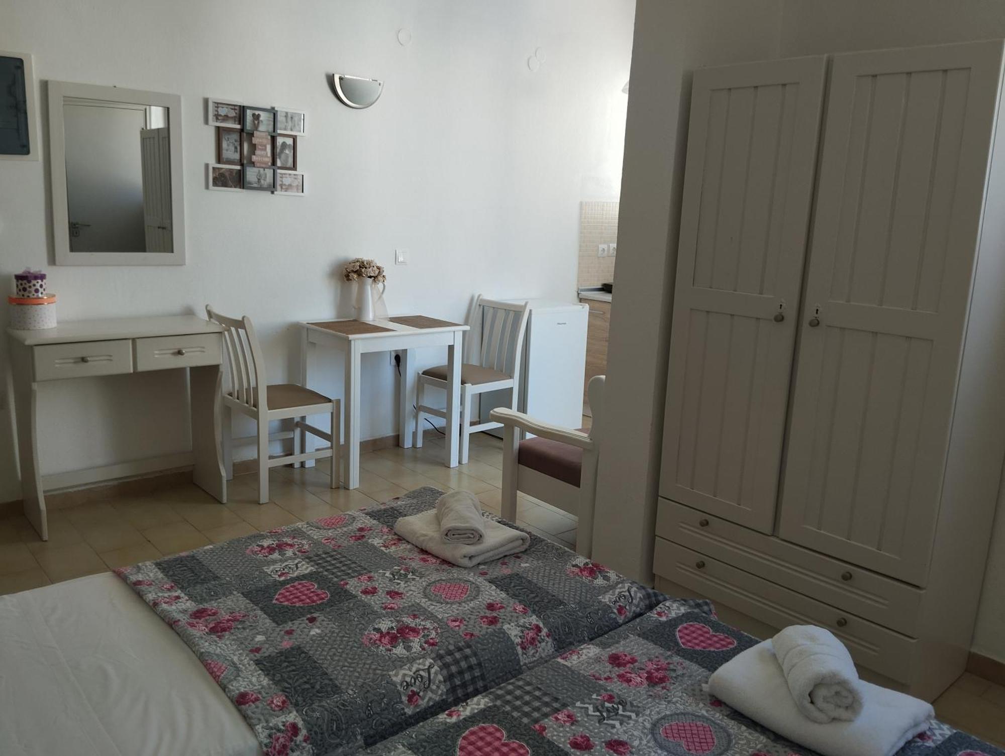 Lilian'S Seaview-Party Street-Youth Studios Rhodes City Εξωτερικό φωτογραφία