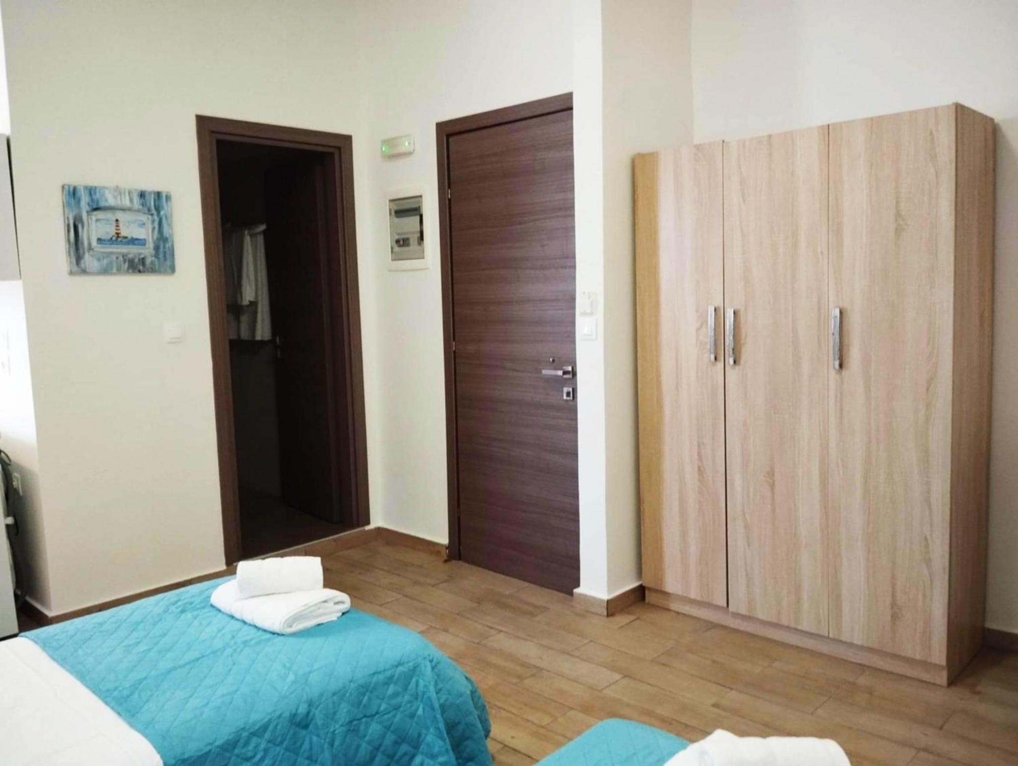 Lilian'S Seaview-Party Street-Youth Studios Rhodes City Εξωτερικό φωτογραφία