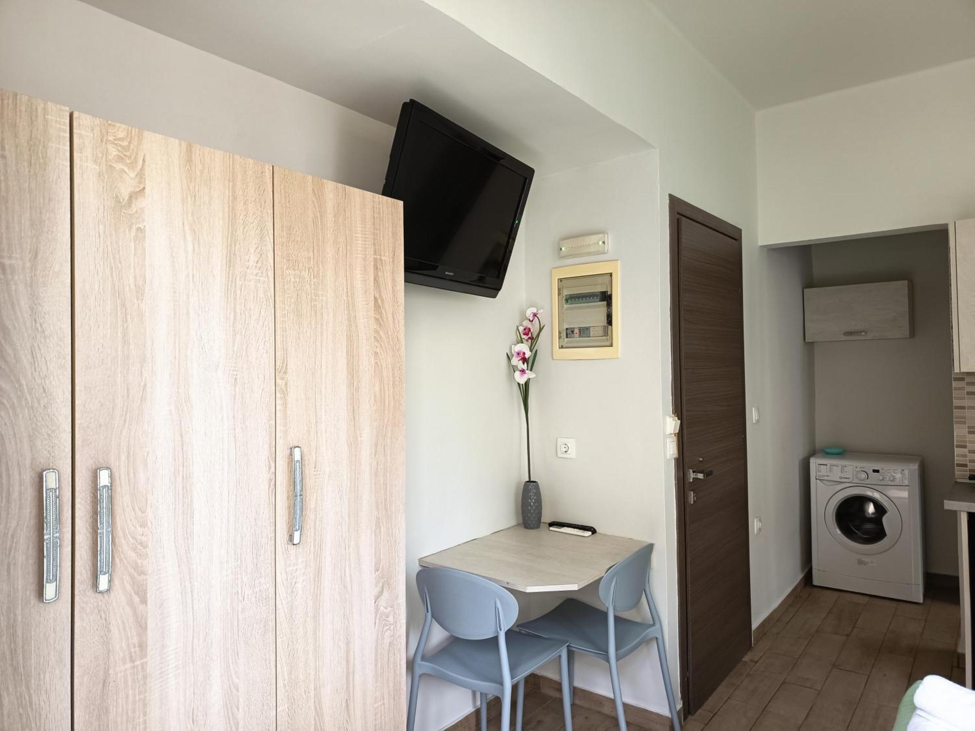 Lilian'S Seaview-Party Street-Youth Studios Rhodes City Δωμάτιο φωτογραφία